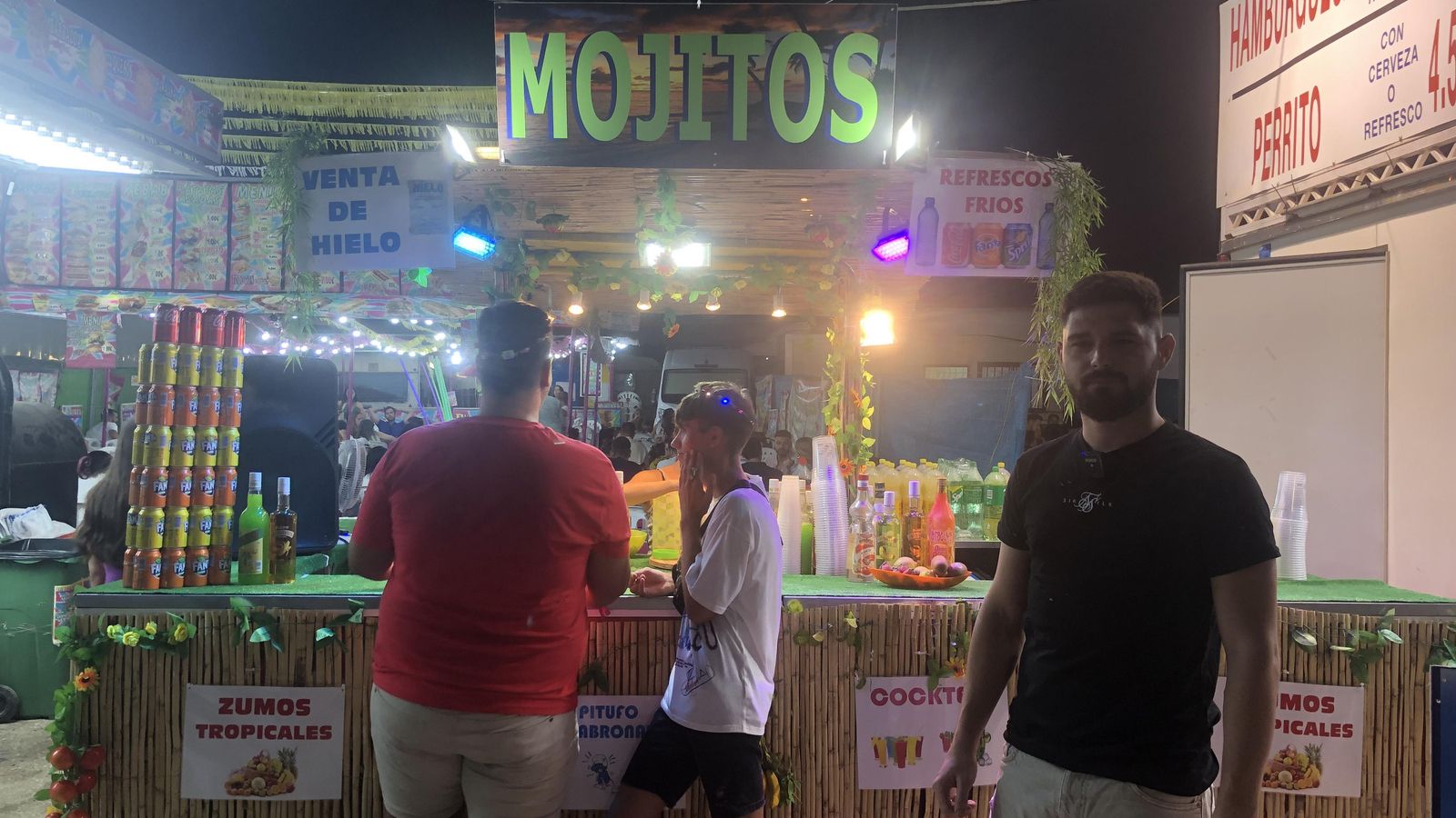 Álex Pérez, al frente de su puesto en el Real.