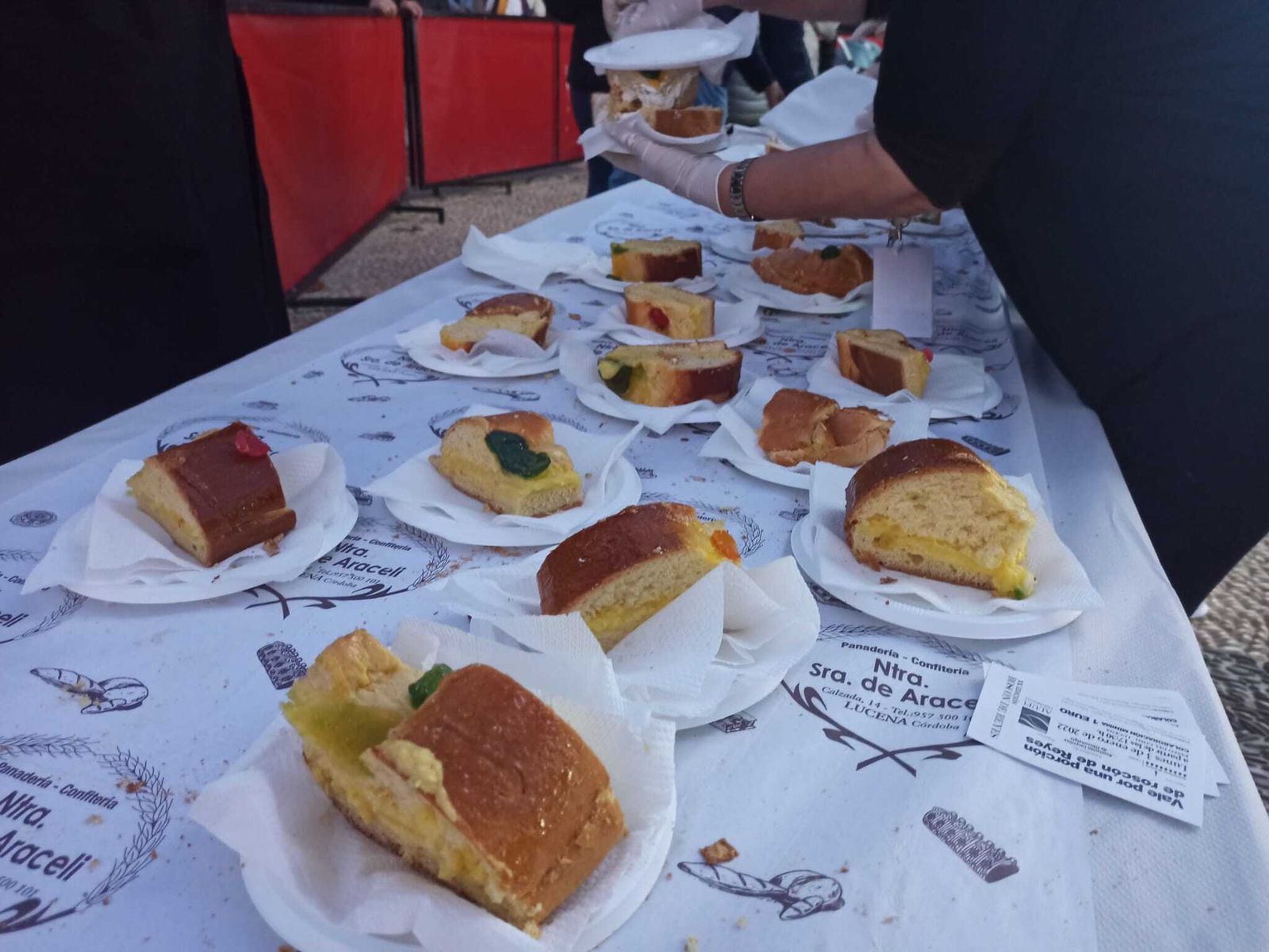 El roscón de Reyes gigante de Lucena, en fotografías