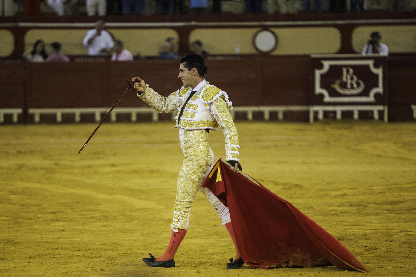 Las imágenes de la tarde de toros del domingo en El Puerto