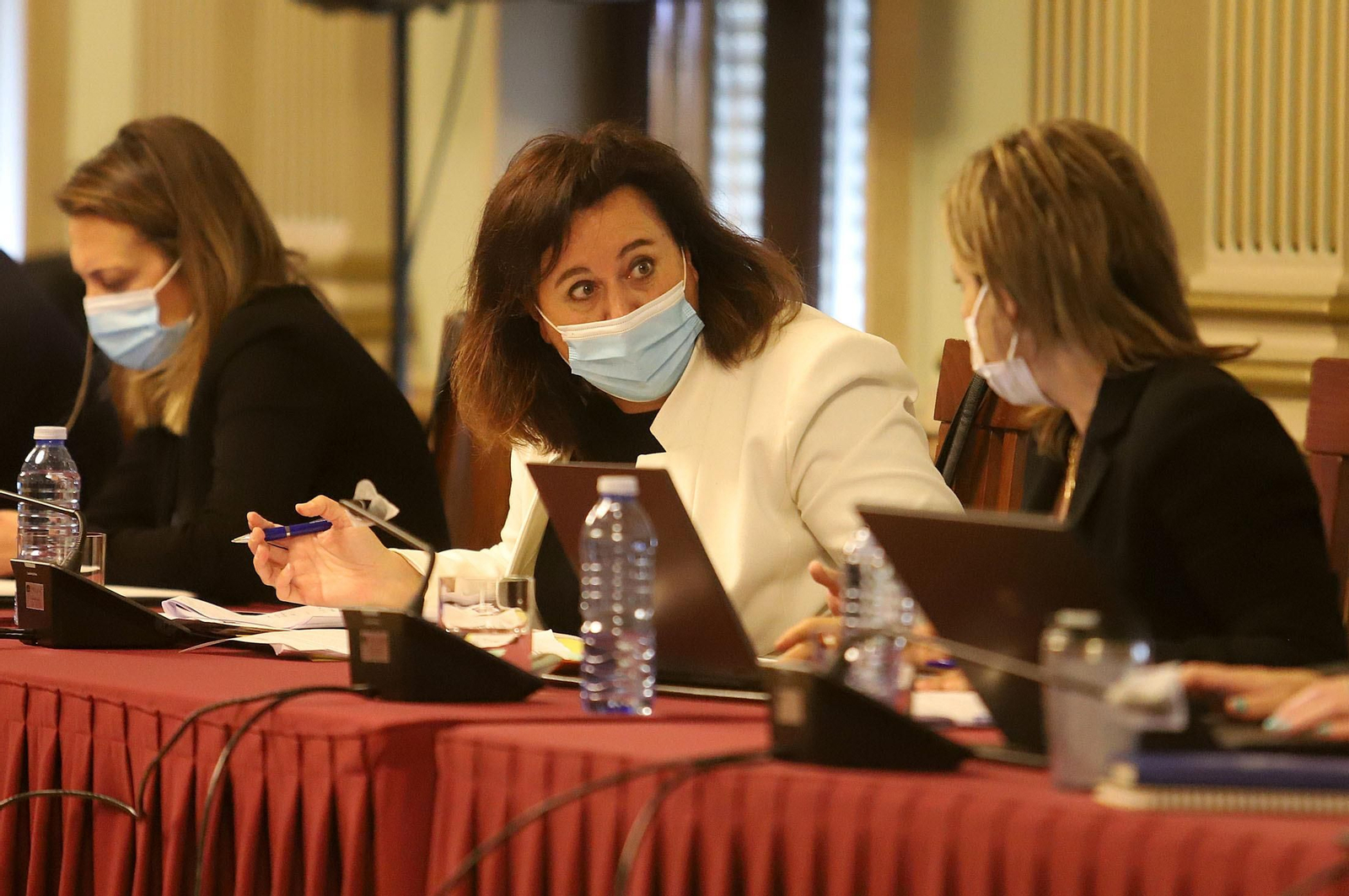 Imágenes del pleno celebrado en el Ayuntamiento de Huelva