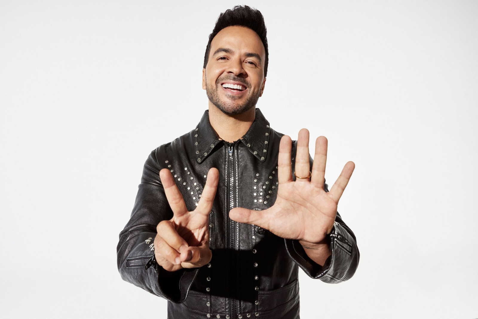 Luis Fonsi en la presentación de su disco El Viaje.