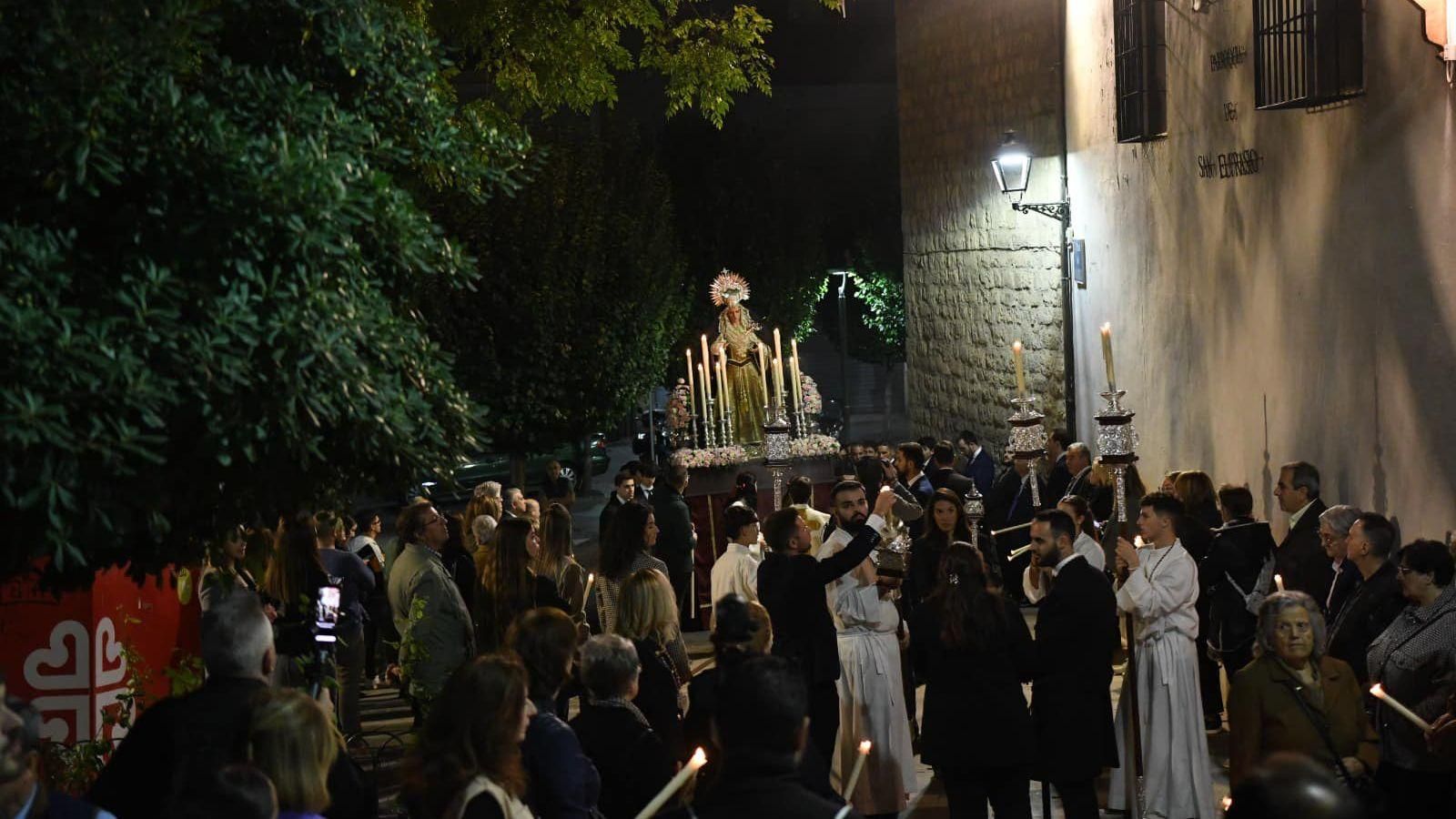 Rosario vespertino de la Virgen de la Encarnación.