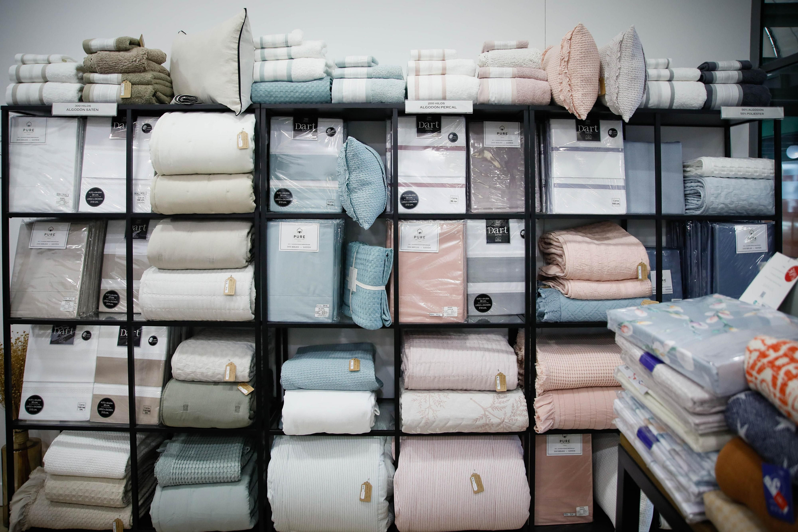 Estas son las imágenes de las galerías comerciales de la ciudad