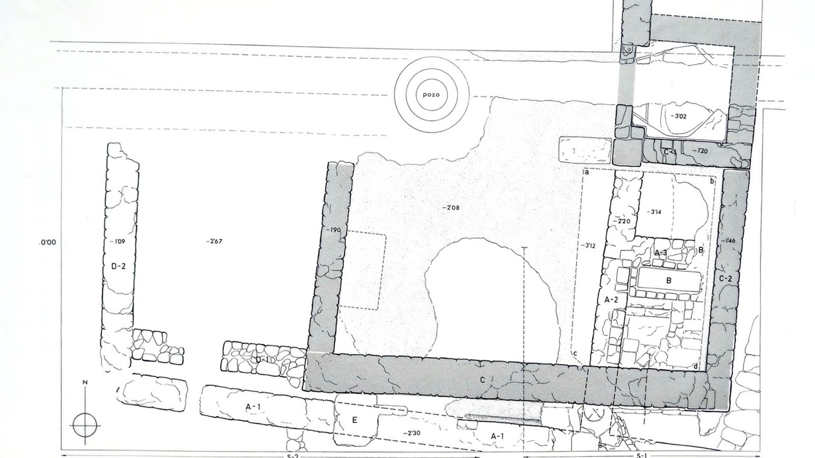 Plano general de las construcciones descubiertas en la excavación (con trama más oscura, lo correspondiente al baptisterio y la piscina bautismal).