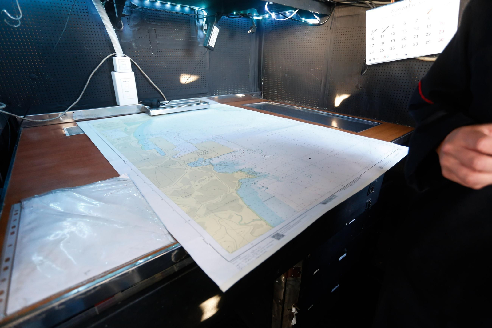 Fotos de la jornada de puertas abiertas del patrullero 'Vigía' en el Puerto de Algeciras