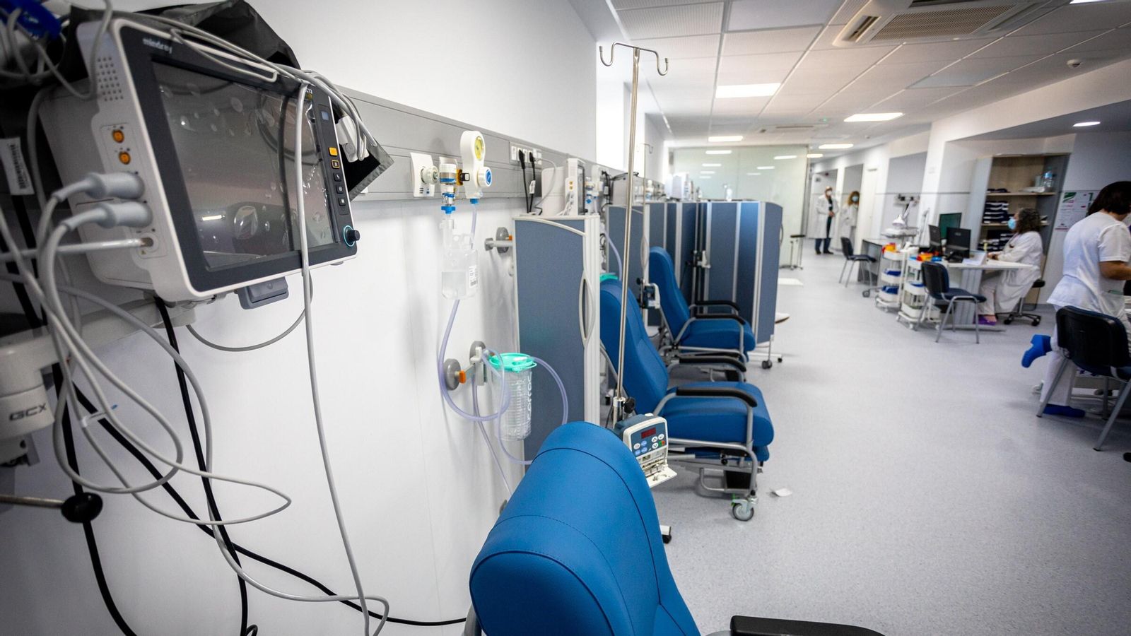 Sala de tratamientos del hospital de día médico polivalente de San Carlos. Sala de tratamientos del hospital de día médico polivalente de San Carlos.
