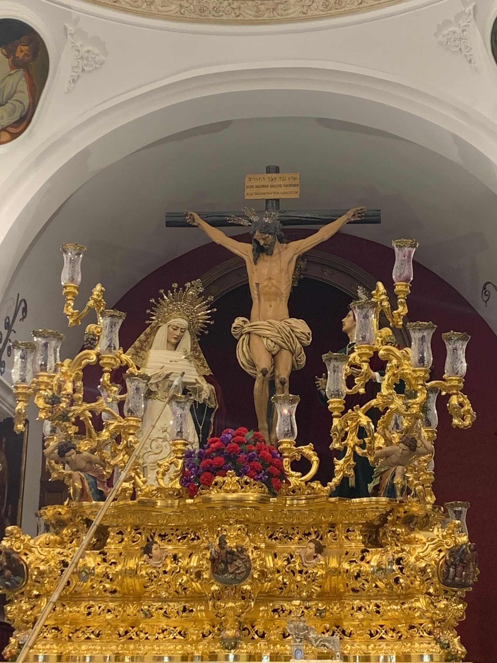 El misterio de Las Aguas en el interior de la capilla