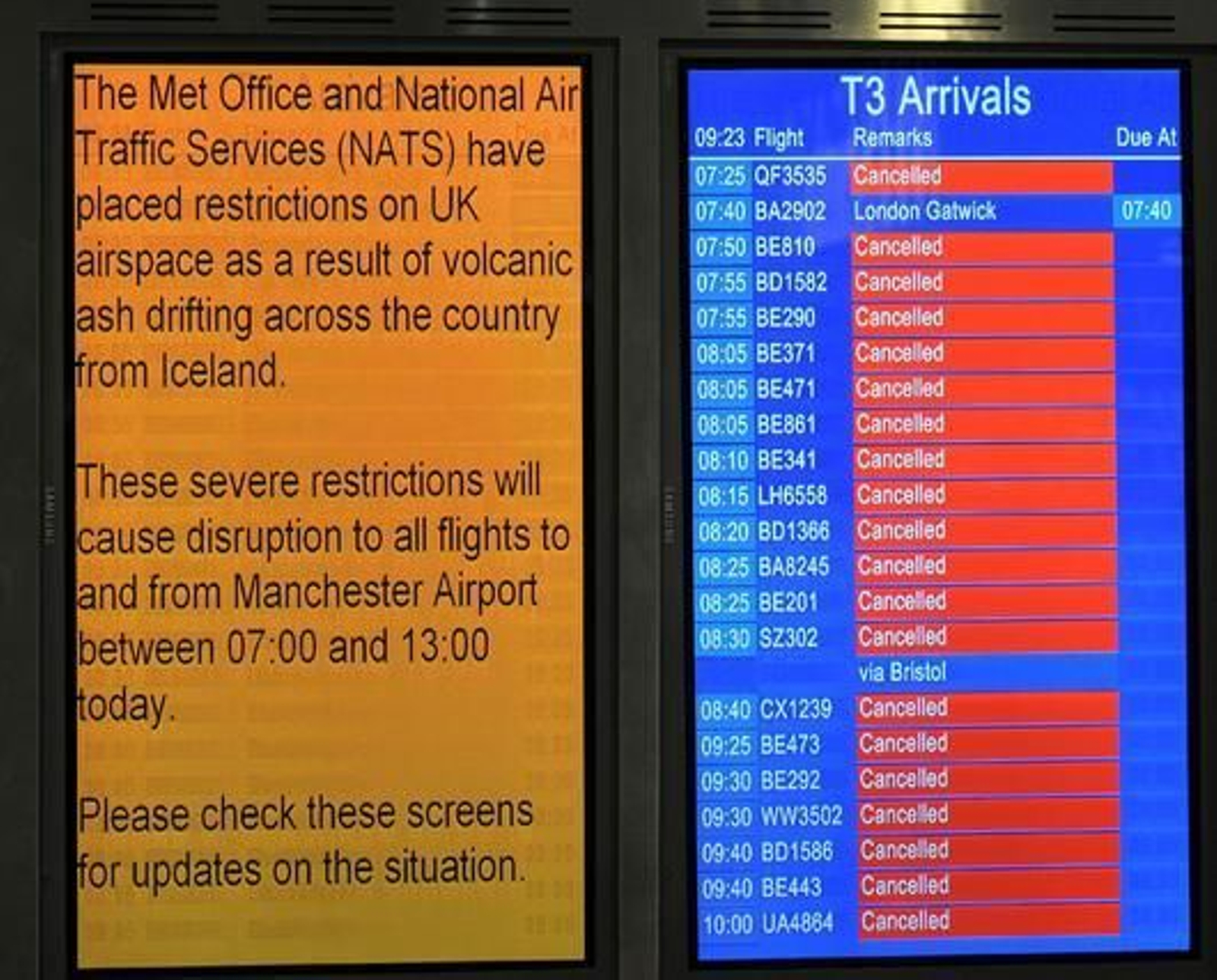 La abundante ceniza expulsada por el volcán ha obligado a reordenar el tráfico aéreo del norte de Europa. 

Foto: Agencias