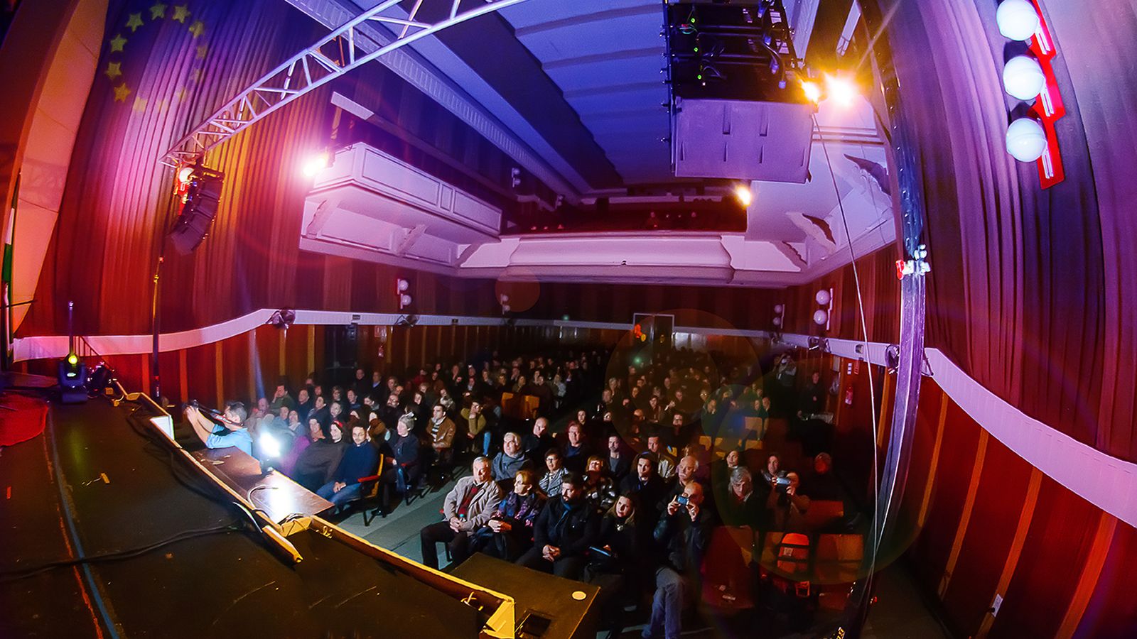 Patio de butacas del Teatro de Triana.
