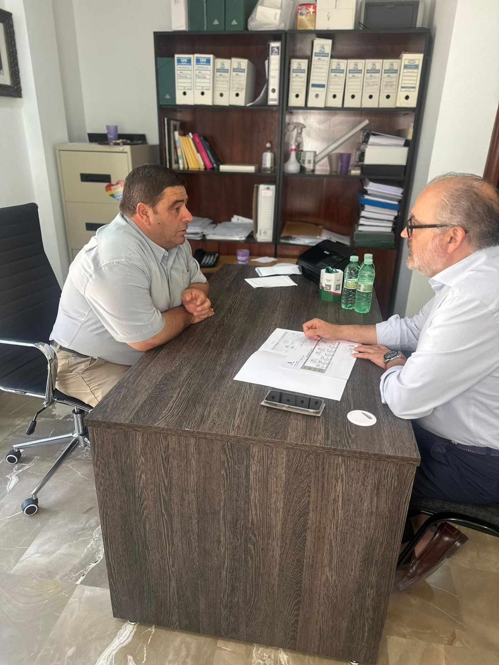 El delegado territorial de Justicia, Administración Local y Función Pública, Luis Recuerda, y el alcalde de Murtas, José Miguel Romera