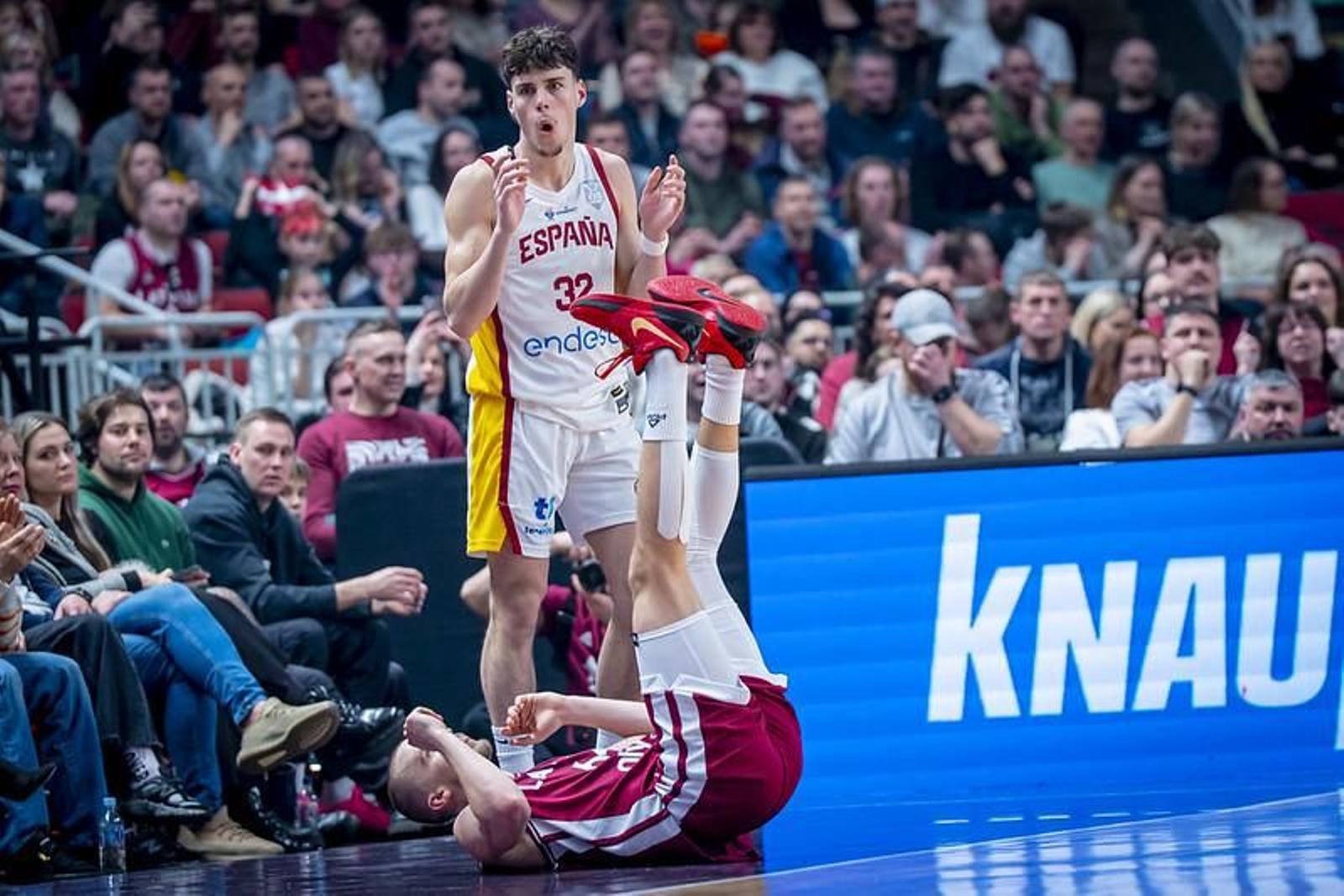 22 minutos de Mario Saint-Supéry en la clara derrota de España en Riga
