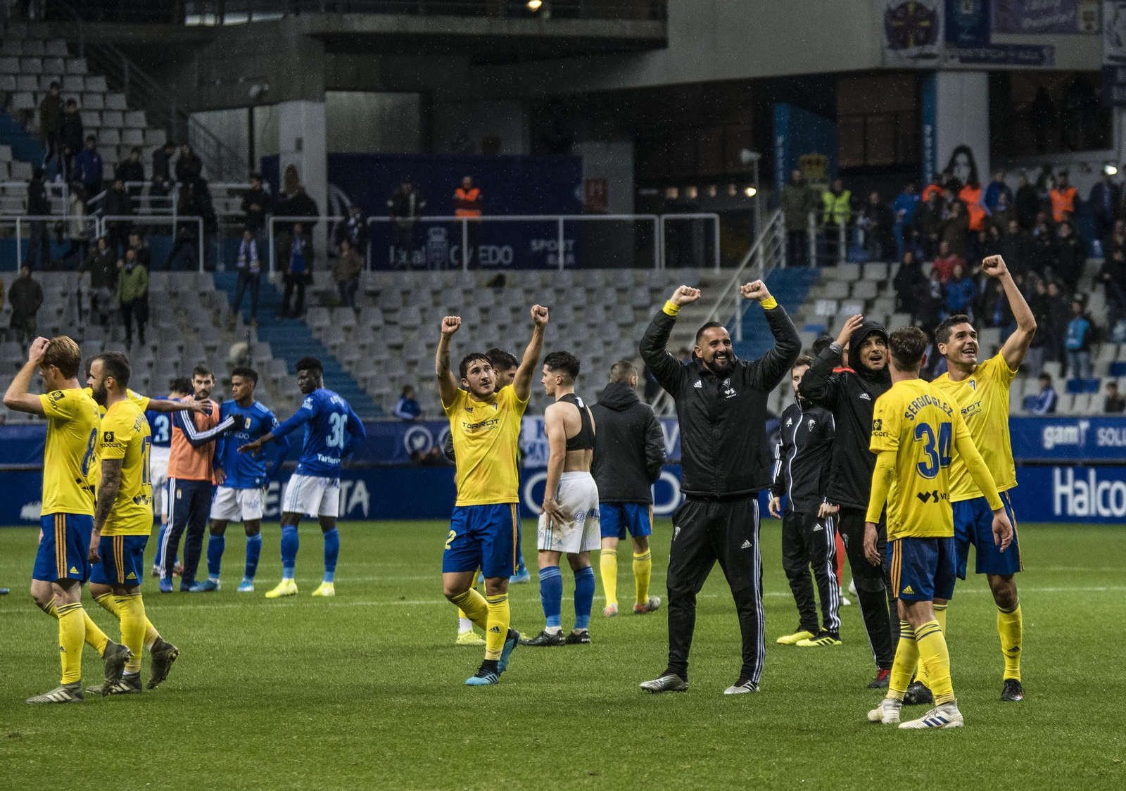 Partido Oviedo CF-Cádiz CF