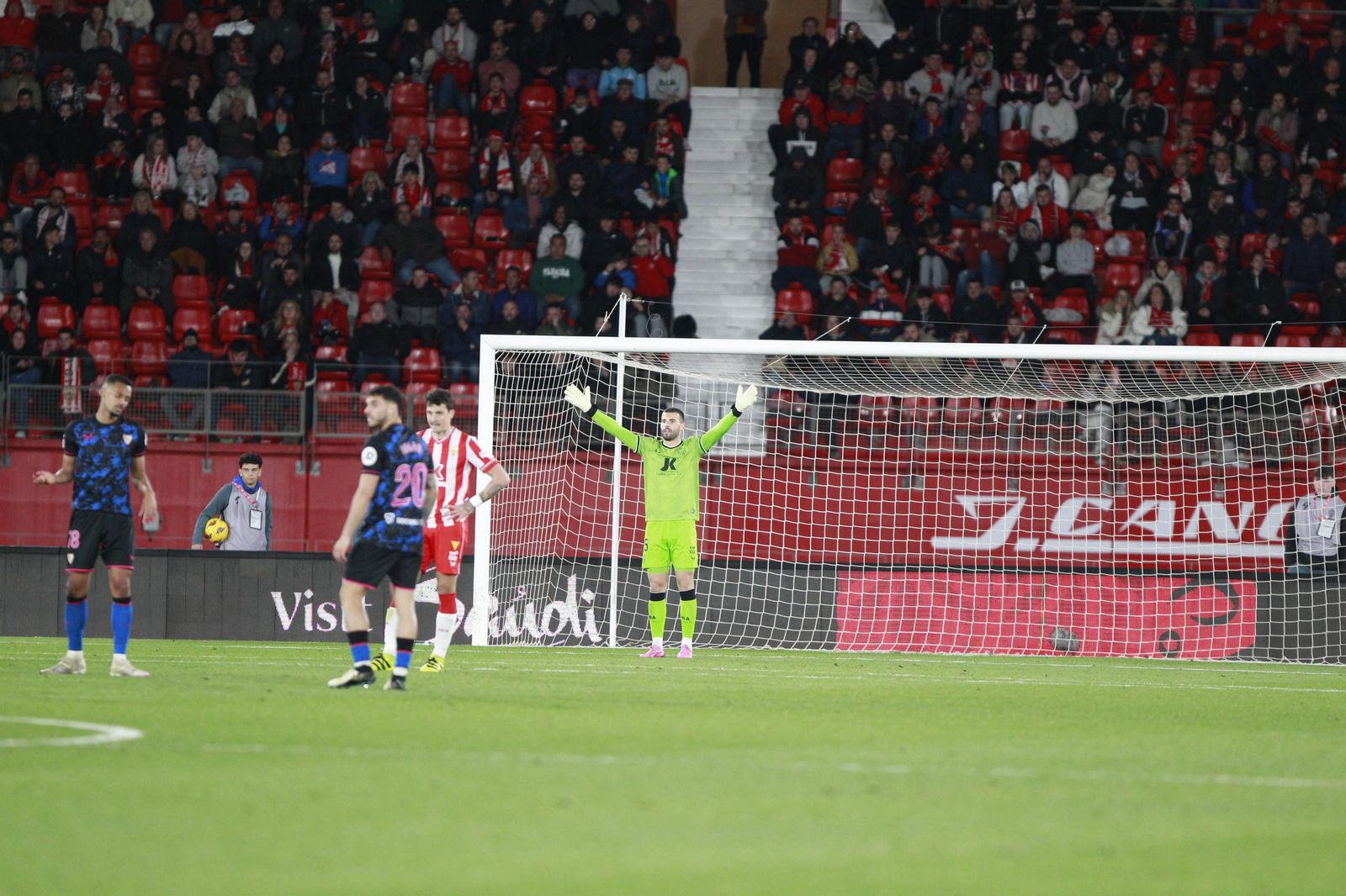 Las mejores imágenes del partido de fúbol U.D. Almería-Sevilla F.C.