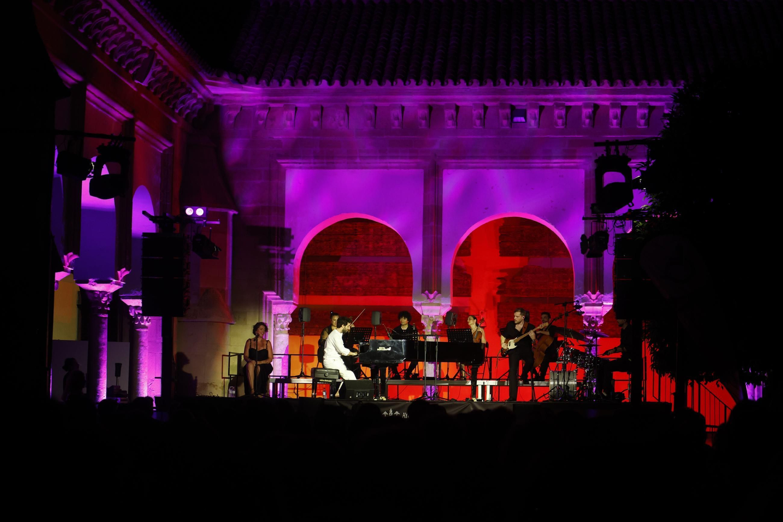 Las mejores imágenes de la Noche Blanca del Flamenco de Córdoba