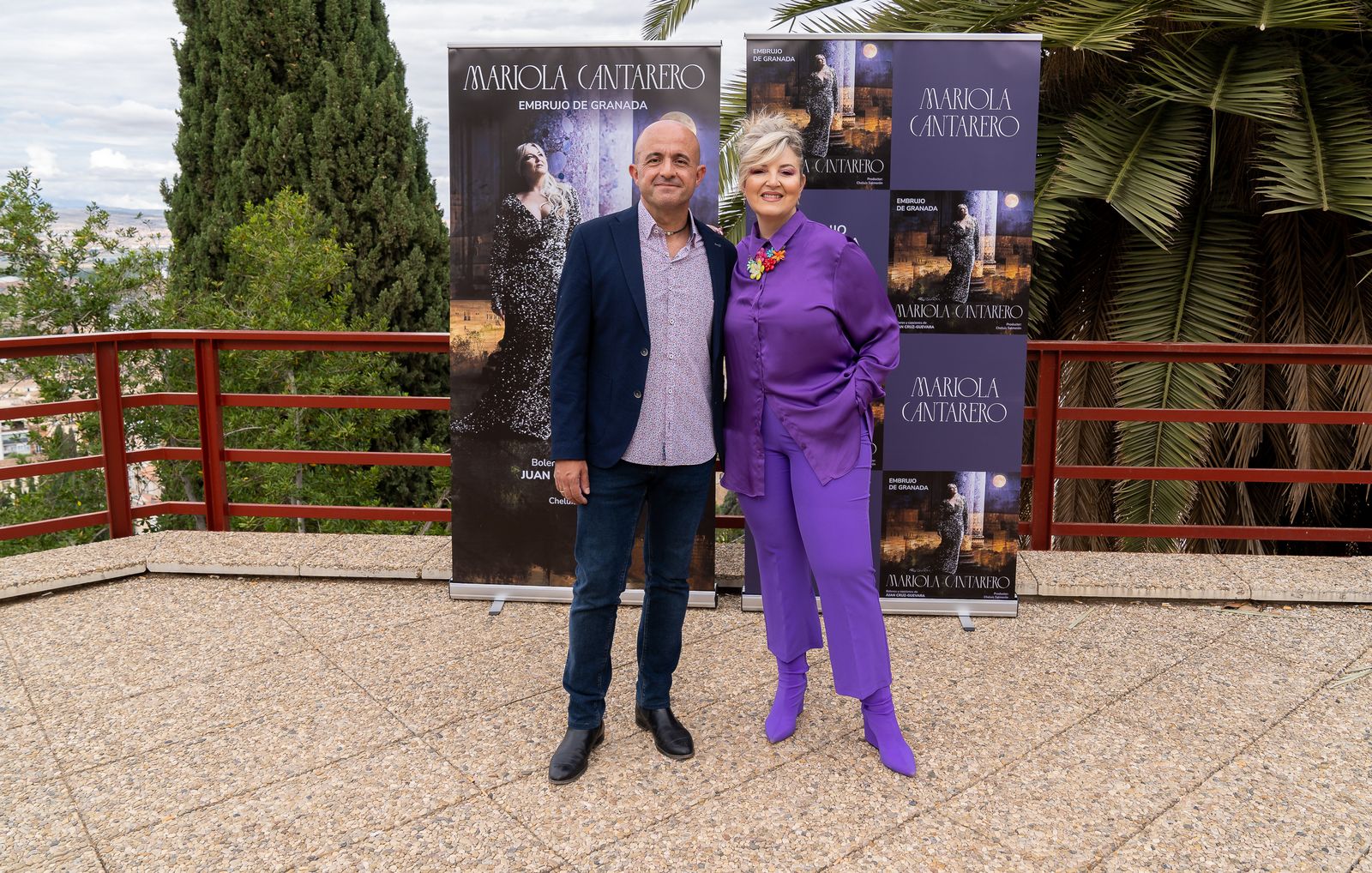 Juan Cruz-Guevara con Mariola Cantarero.