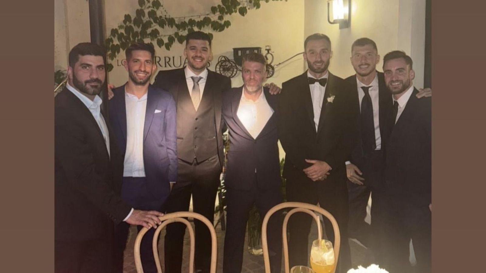 Guido Rodríguez, entre los invitados a la boda de Pezzella.