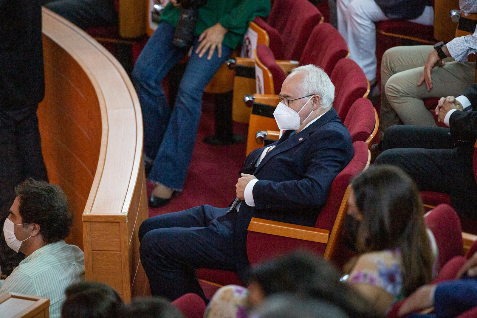 Imágenes de la toma de posesión del equipo de gobierno de la UHU