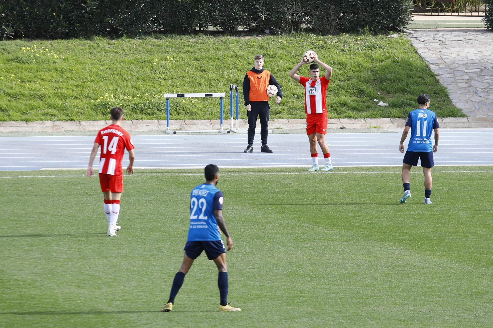 Imágenes del partido entre Almeria B contra Villanovense de segunda RFEF
