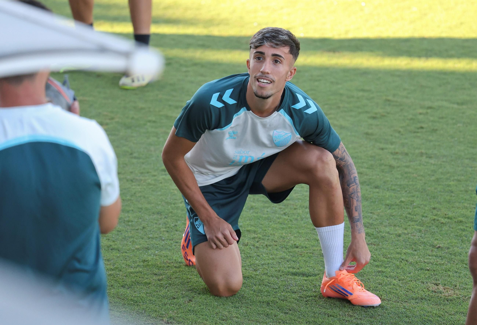 David Larrubia, pasillo, 'catea' y felicitaciones por la renovación