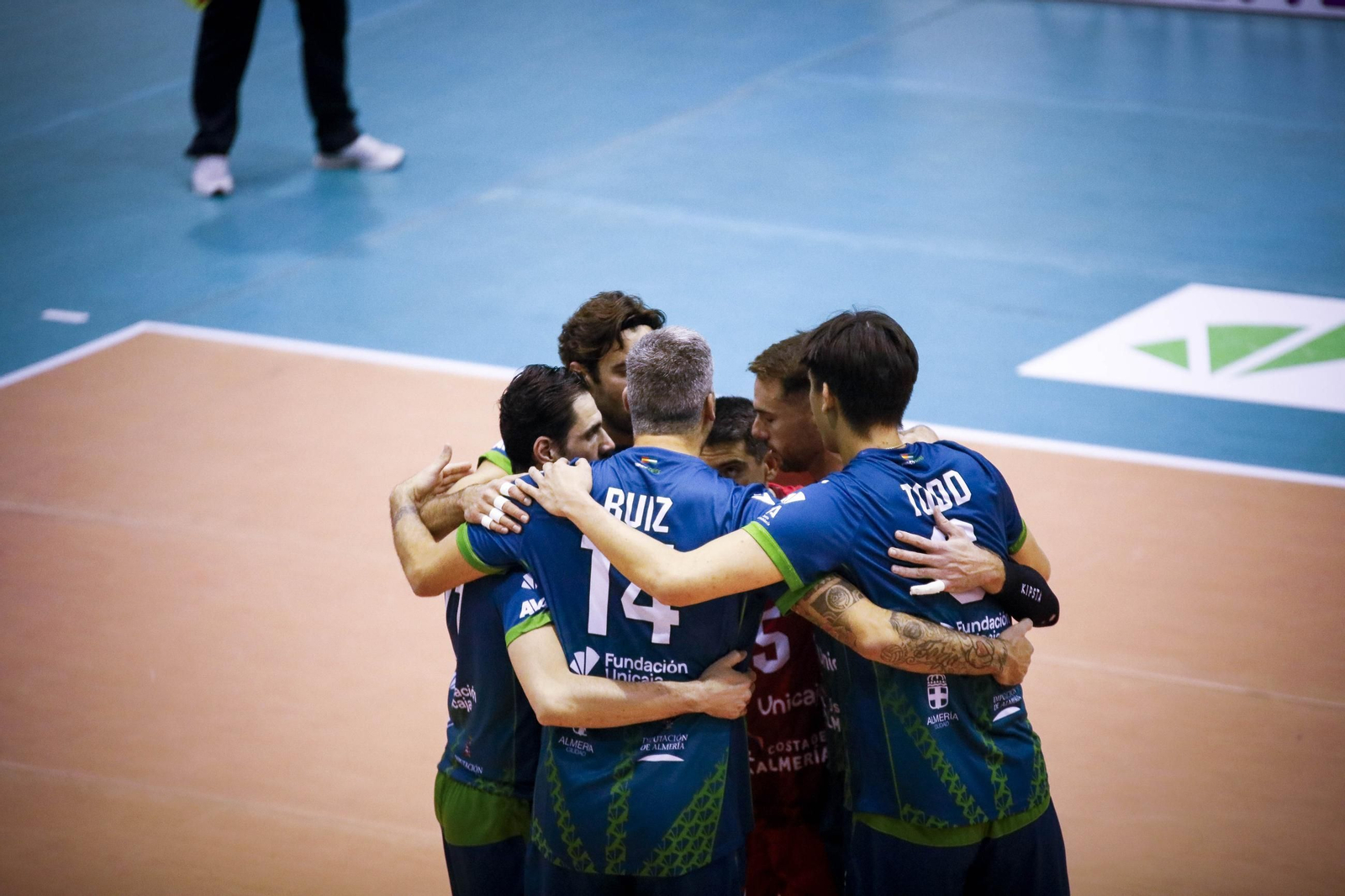 Unicaja Costa de Almería-Arenal Emeve de la Superliga, en imágenes