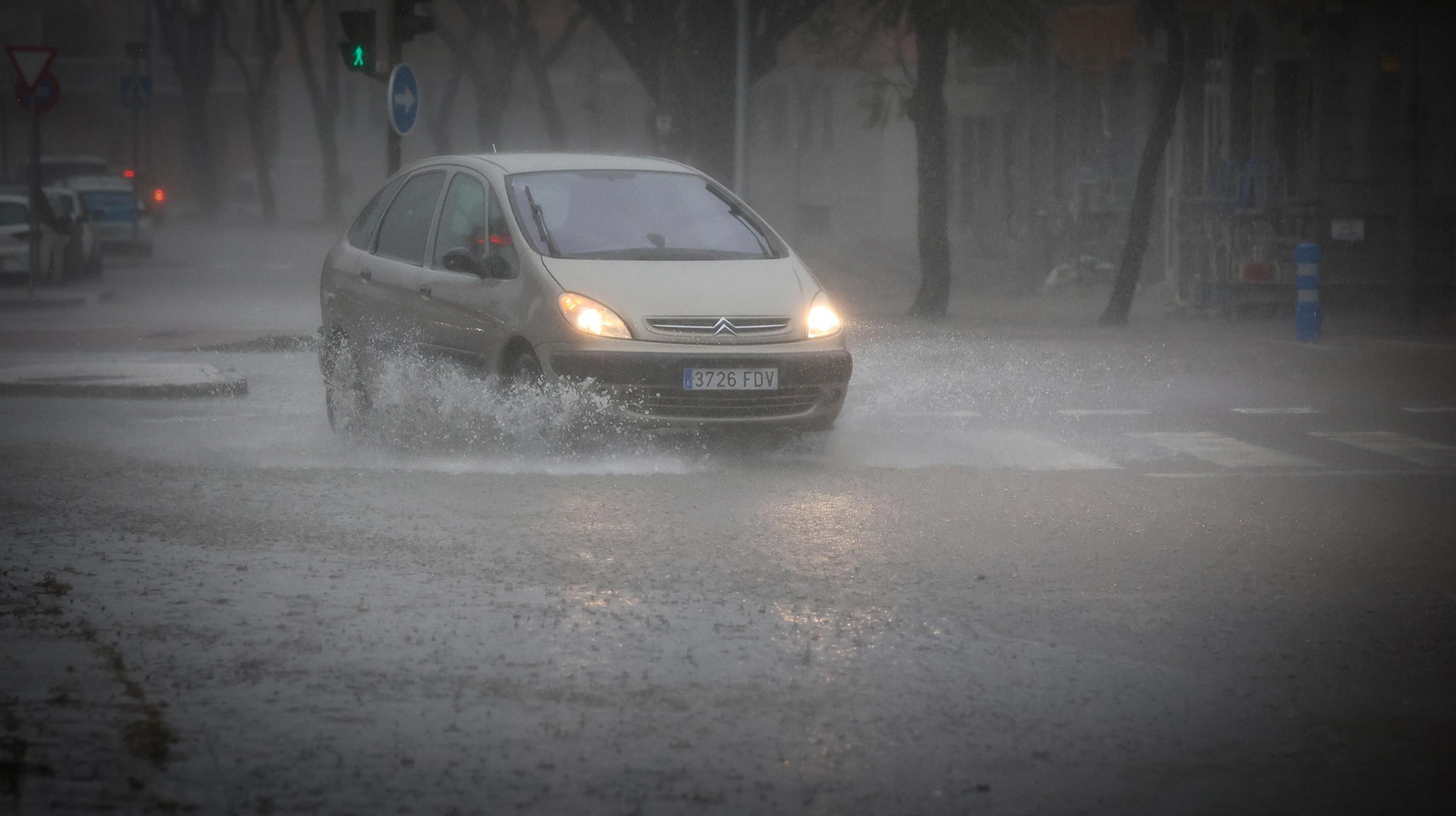 La borrasca Karlotta provoca inundaciones en algunas zonas de Jerez