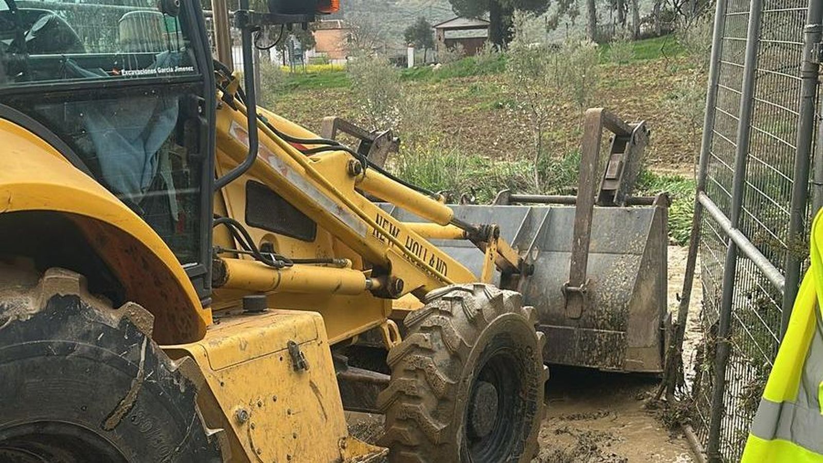 Tareas de limpieza en El Burgo