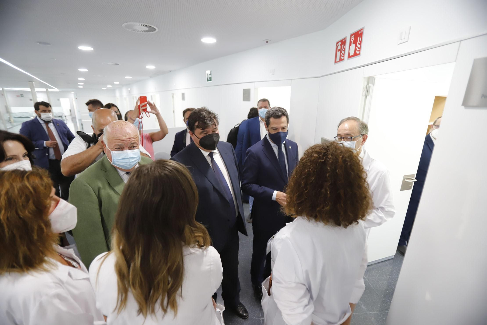 Imágenes de la inauguración del Centro de Salud de Isla Chica en Huelva