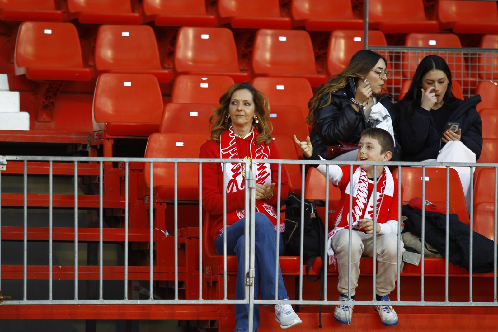 Búscate en las fotos del Almería-Real Zaragoza
