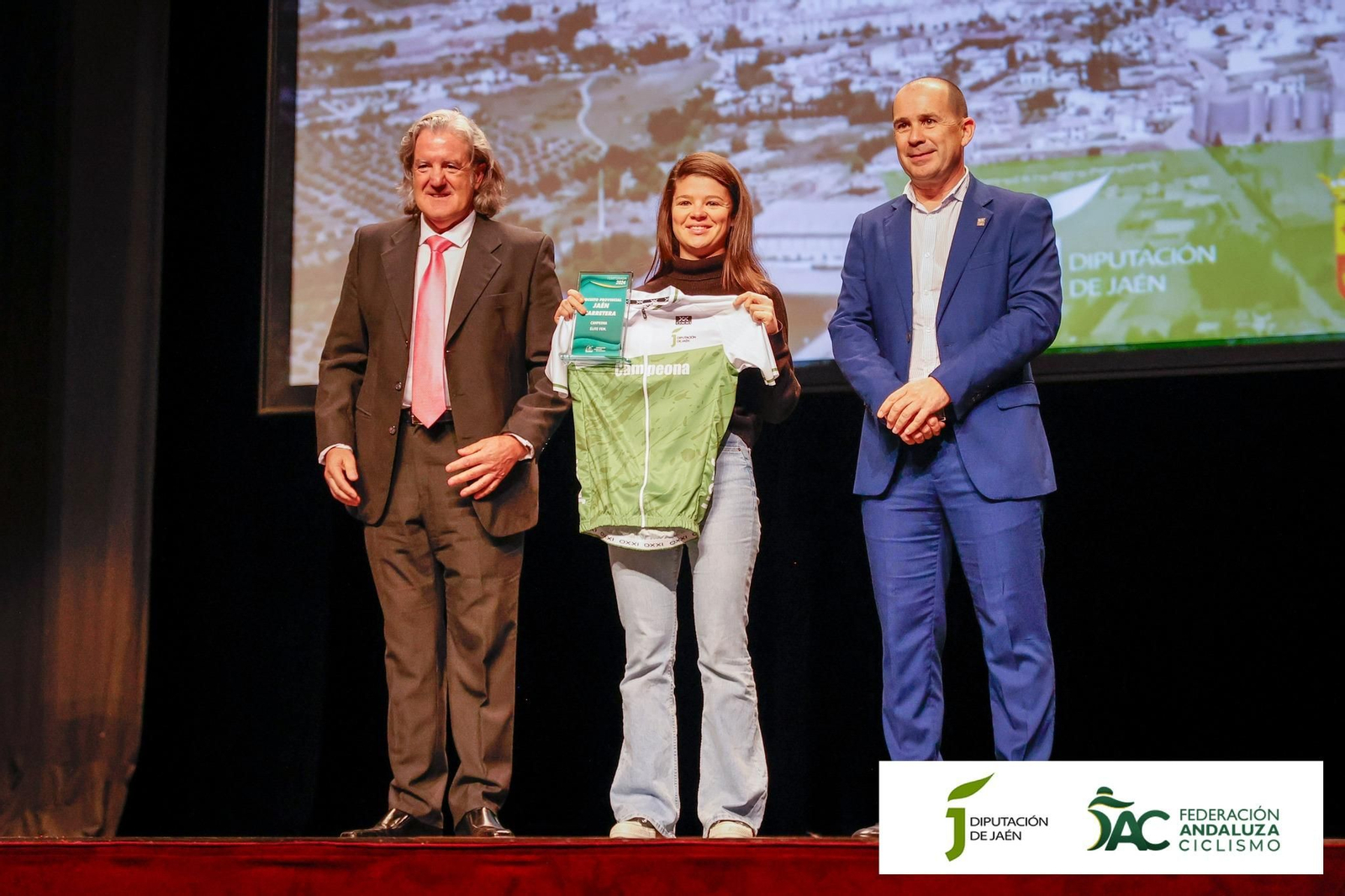 Fiesta fin de temporada del ciclismo jiennense en Martos, en imágenes