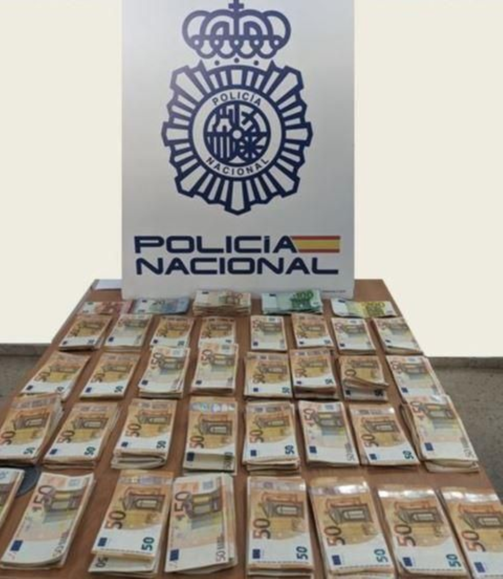 Dinero recuperado por la Policía Nacional.