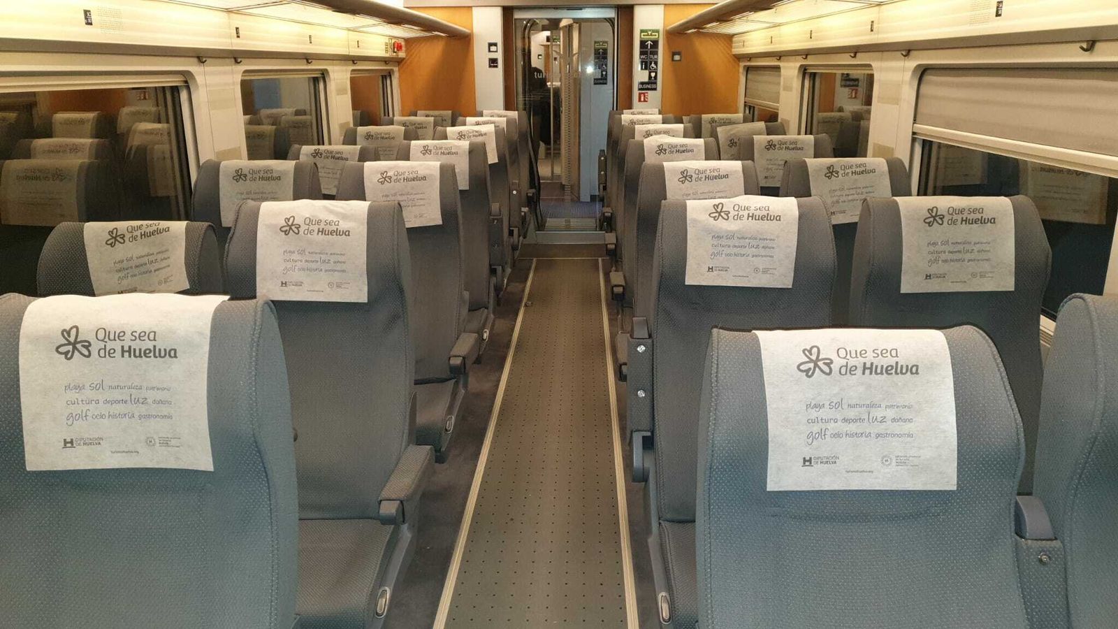 Uno de los vagones del AVE que promociona Huelva.