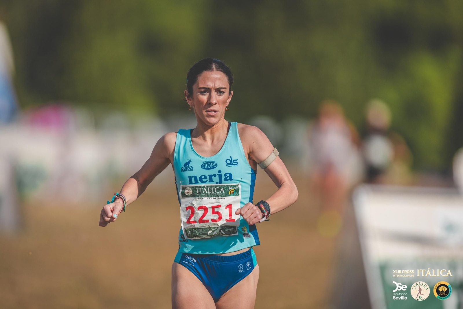 Búscate en las fotos del Cross de Itálica 2025 | 3