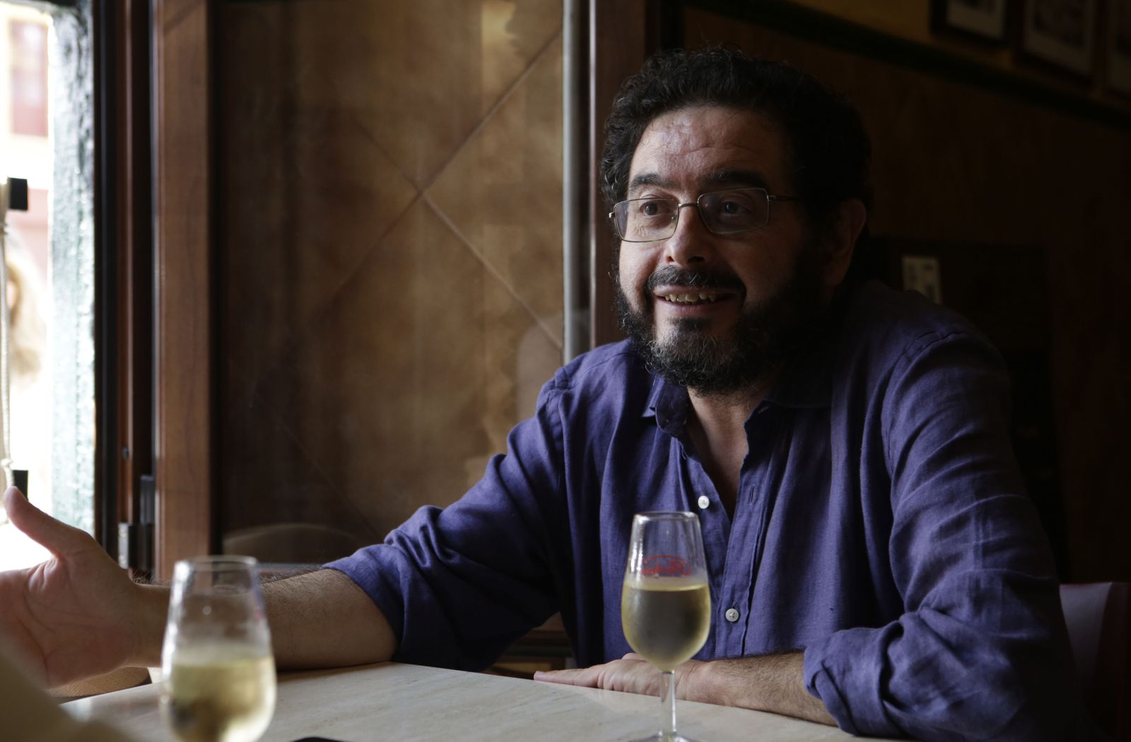 Pepe Monforte, en el bar Taquilla, durante la entrevista.