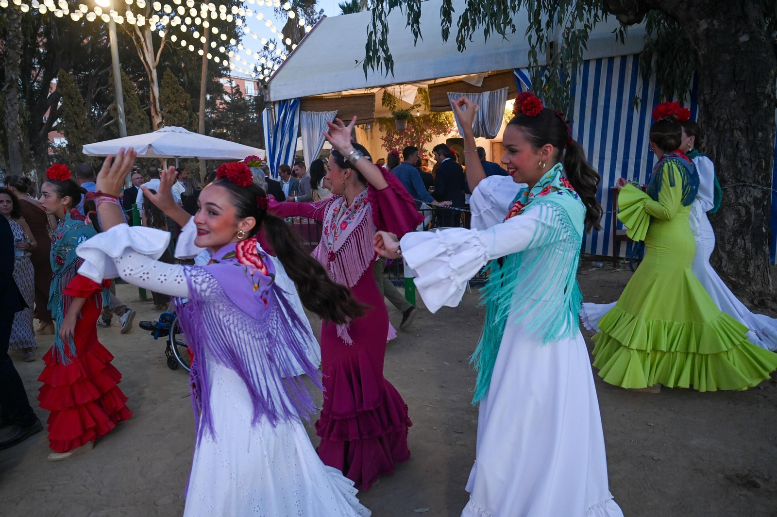 Imágenes del ambiente nocturno del 11 de octubre en la Feria del Caballo 2025