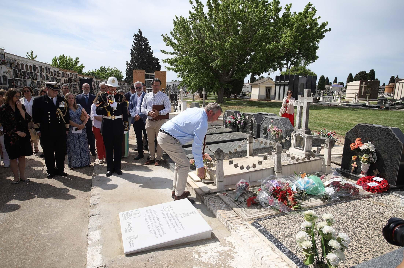 La ceremonia conmemorativa del 80 aniversario de la aparición del cuerpo de William Martin, en imágenes