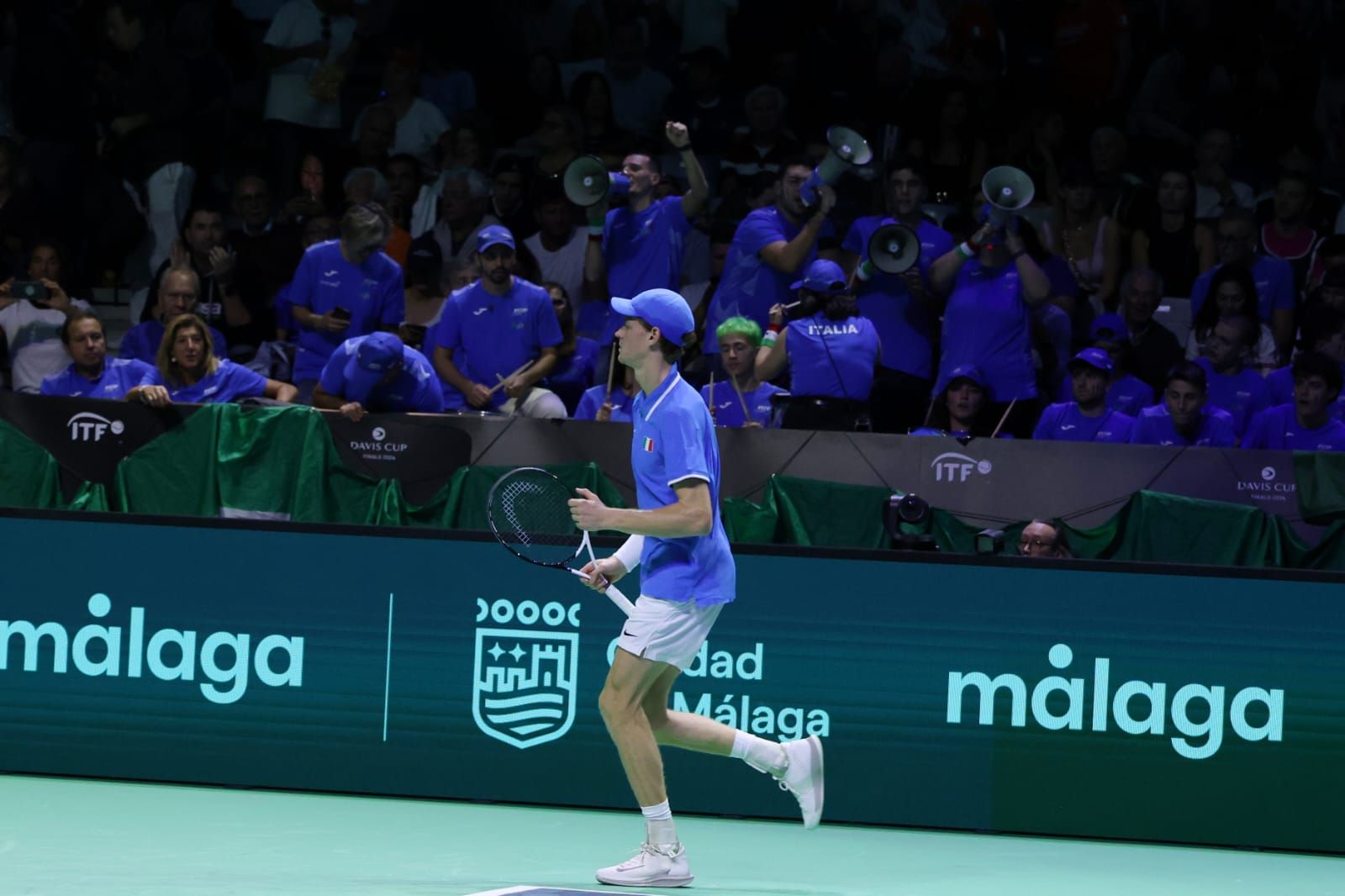Jannik Sinner trae su show a Málaga.