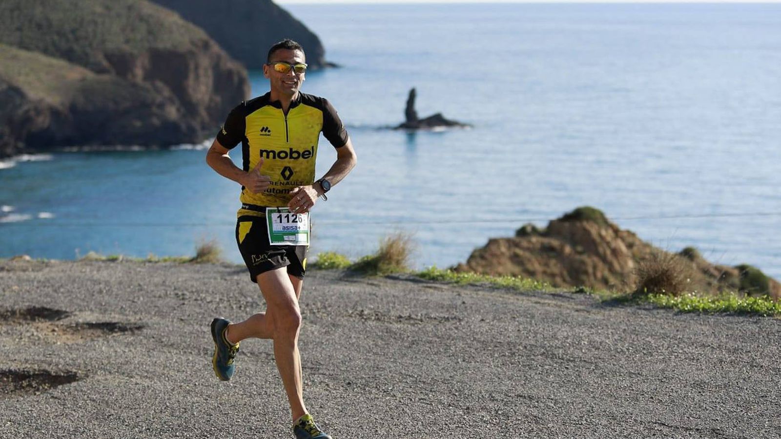 Un corredor en pleno Parque Natural