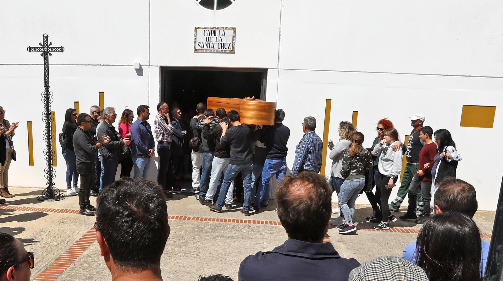 Imágenes del funeral en Rota por el joven Marcos Garrido, fallecido en el 'Circuito de Jerez?