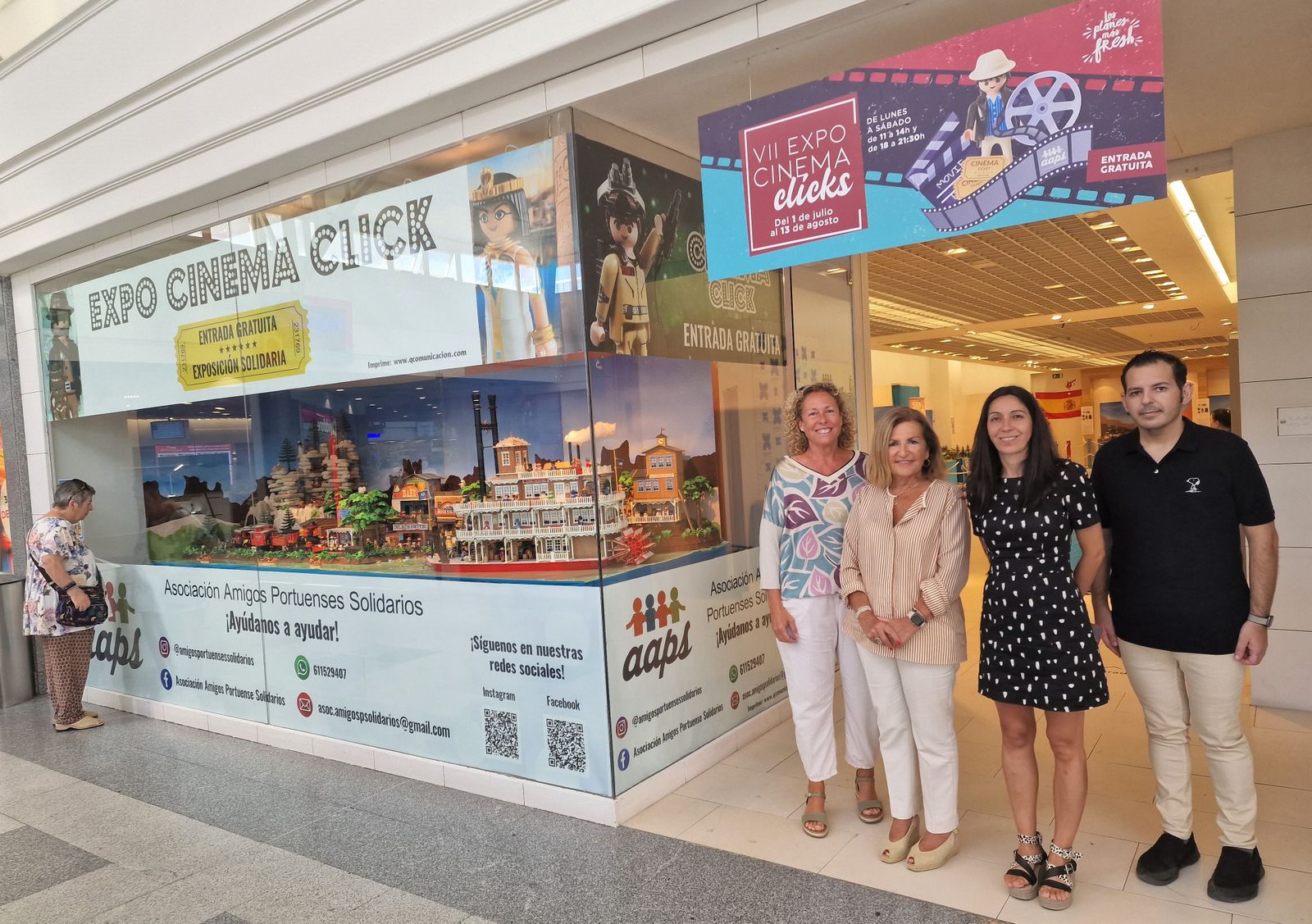 Una imagen de la inauguración de la muestra Cinema Clicks en El Paseo.