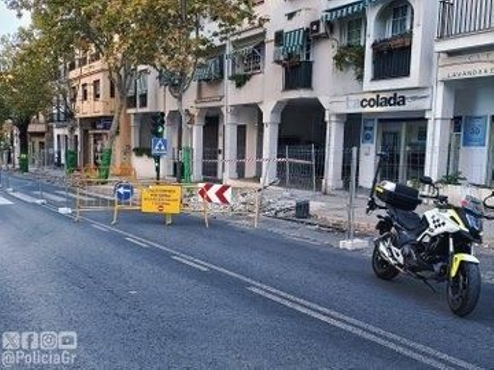 Imagen de Avenida de Cervantes cortada al tráfico.