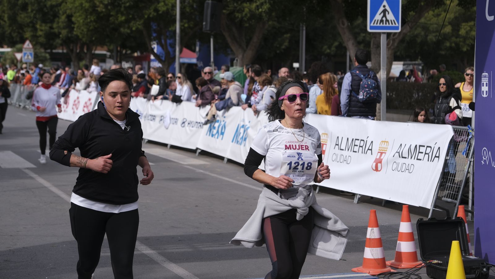 Imágenes de la Carrera de la Mujer 2023 en Almería
