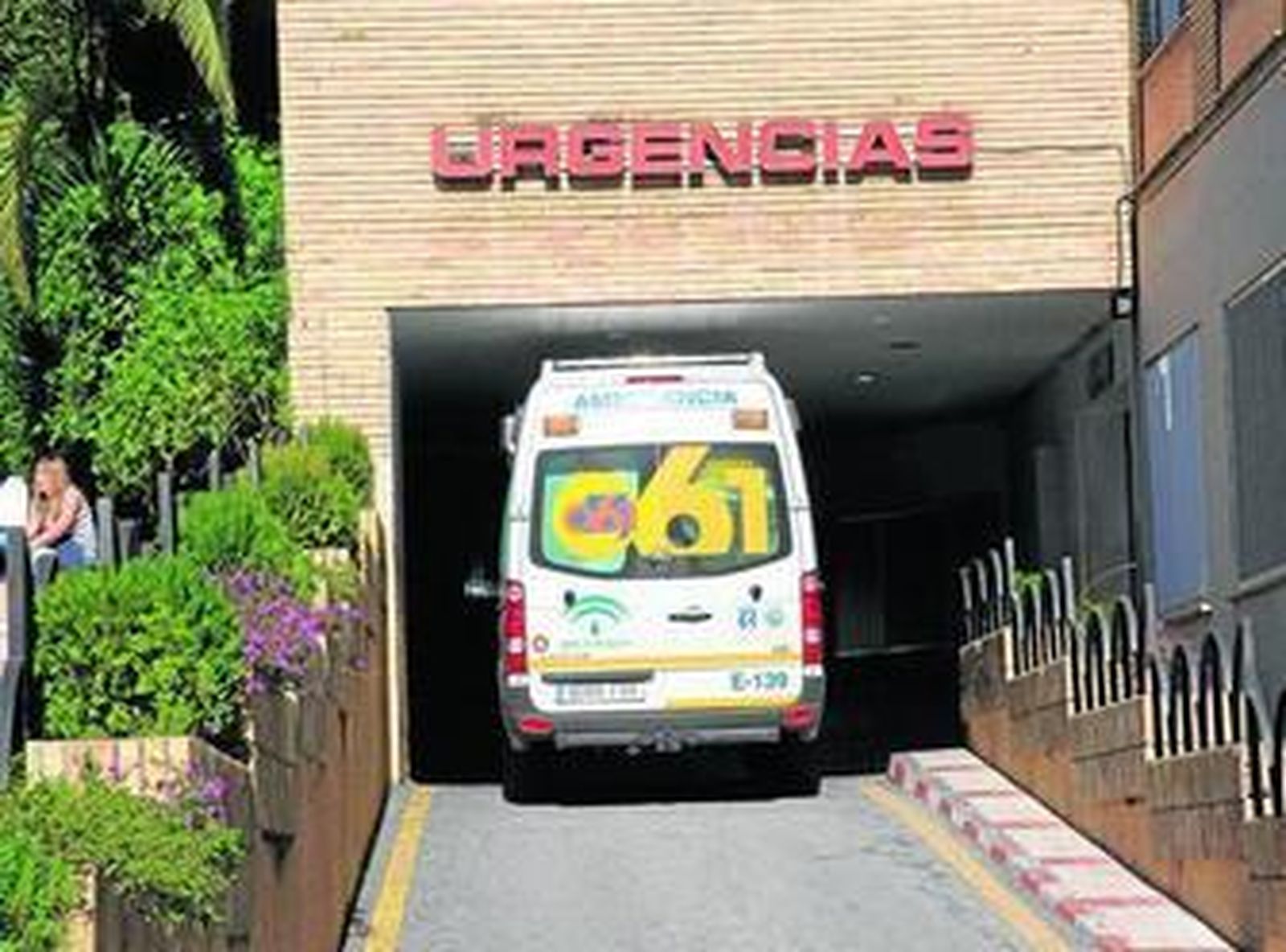 Entrada de Urgencias del Hospital Regional.