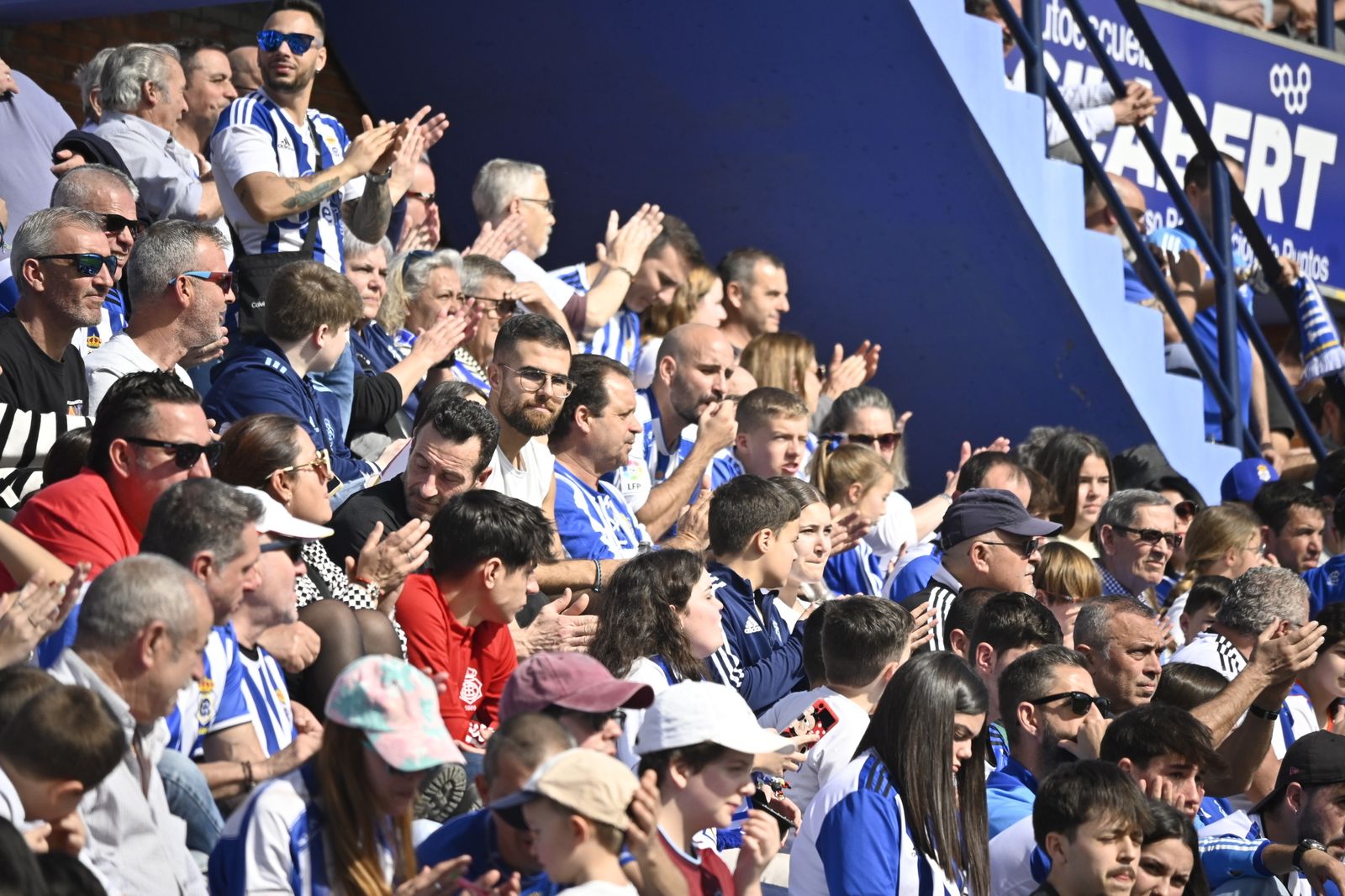 Imágenes de ambiente del partido Recre - Melilla