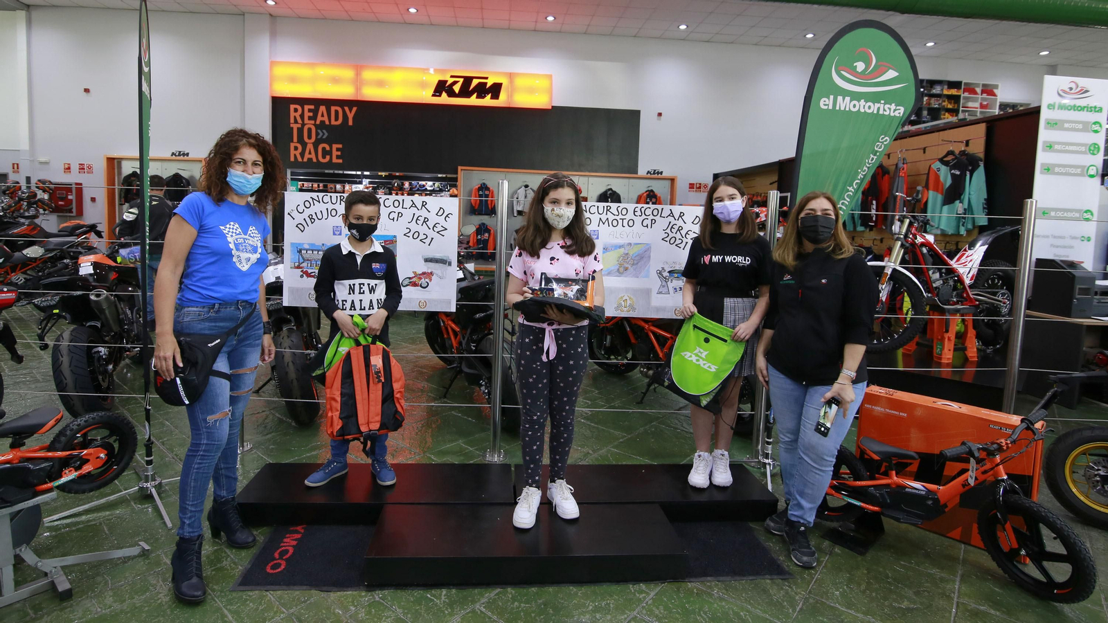 Entrega de premios en El Motorista del Concurso de Dibujo Escolar MotoGP.