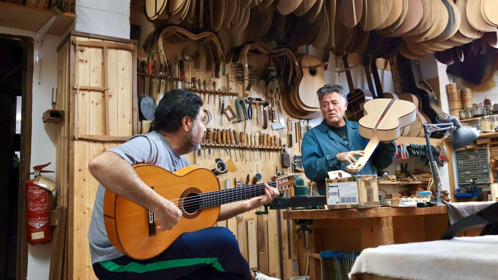 El guitarrero Jesús Bellido, de Guitarrería Bellido