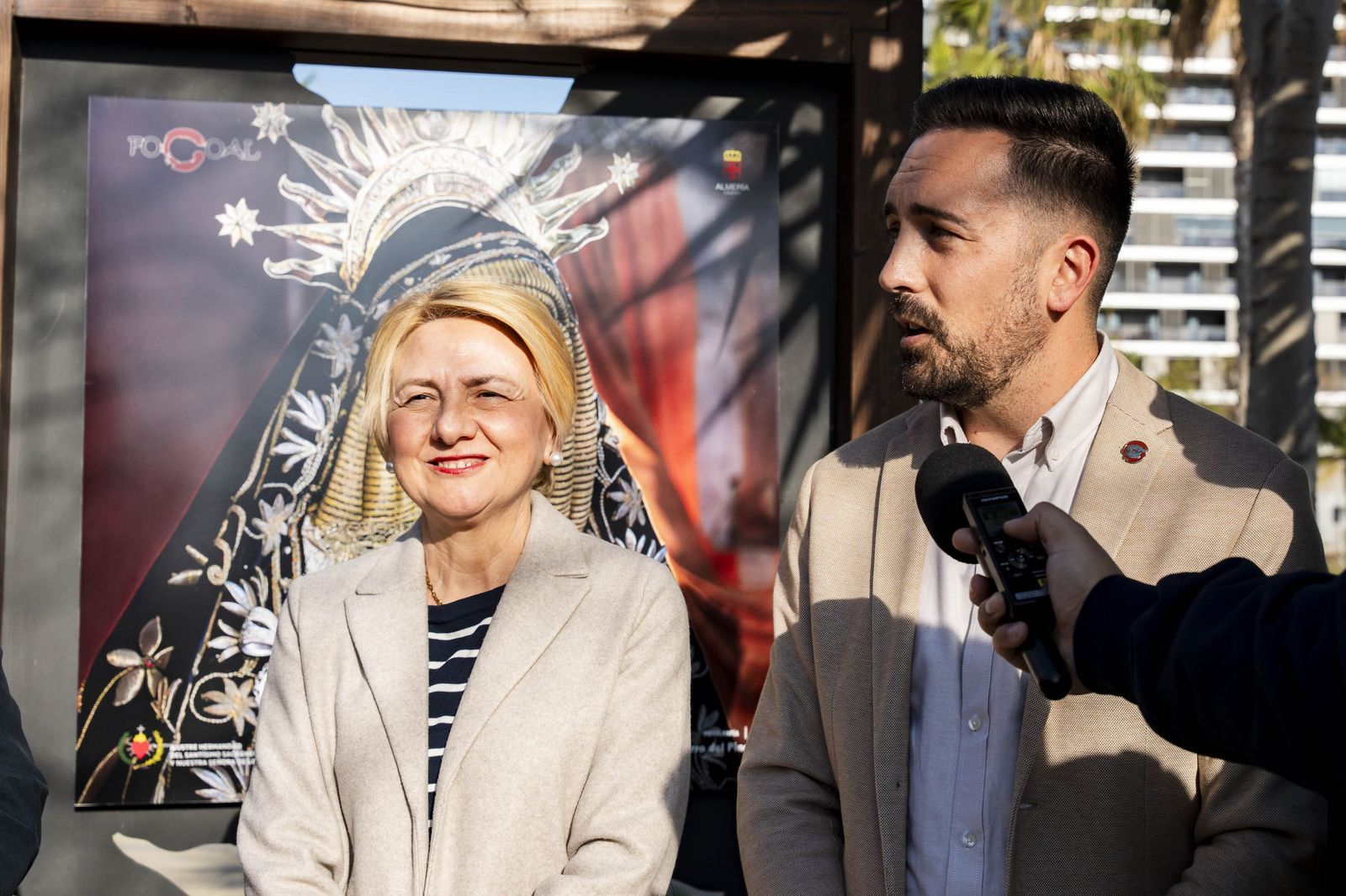 Exposición "La otra mirada" de los Fotógrafos Cofrades de Almería Focoal, en imágenes