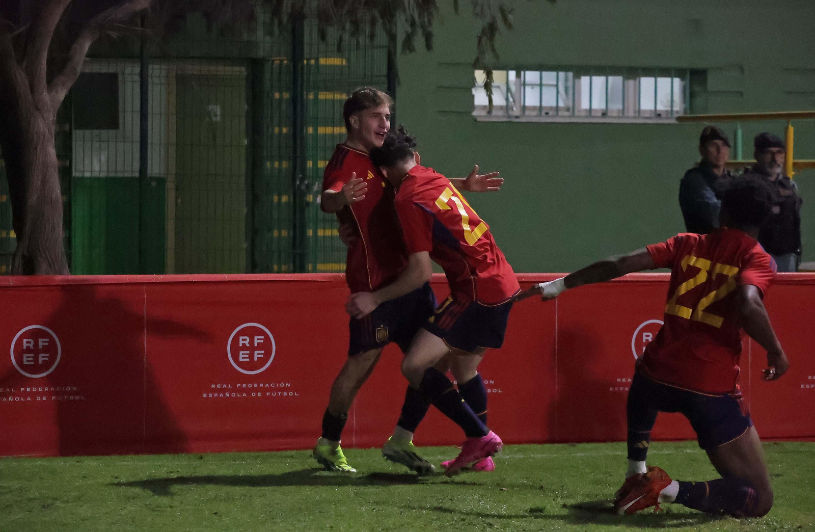 Las mejores fotos del España - Italia sub-17: Camarda, Oyono, Iago y Reyes en Los Barrios