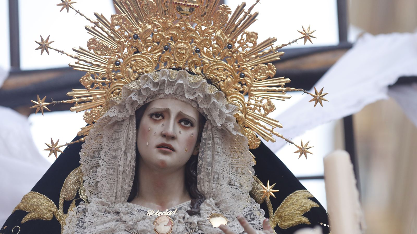 Las fotos del Viernes Santo en la Línea:  Cristo del Mar y Luz y Esperanza Nuestra, Soledad y Santo Entierro, Cristo del Amor y Misericordia y Amargura