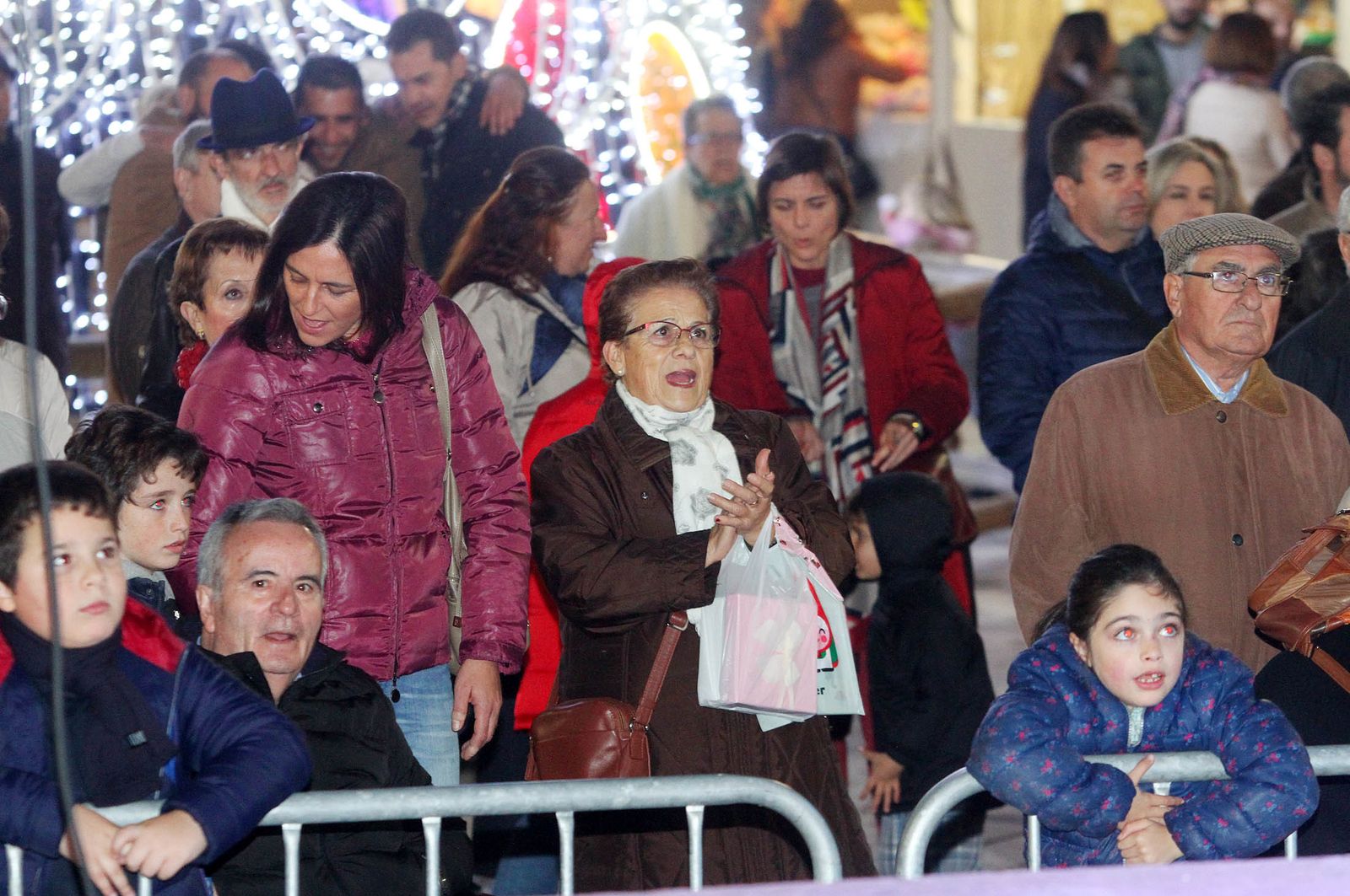 Imágenes del cuentacuento de la Navidad de Huelva Información.