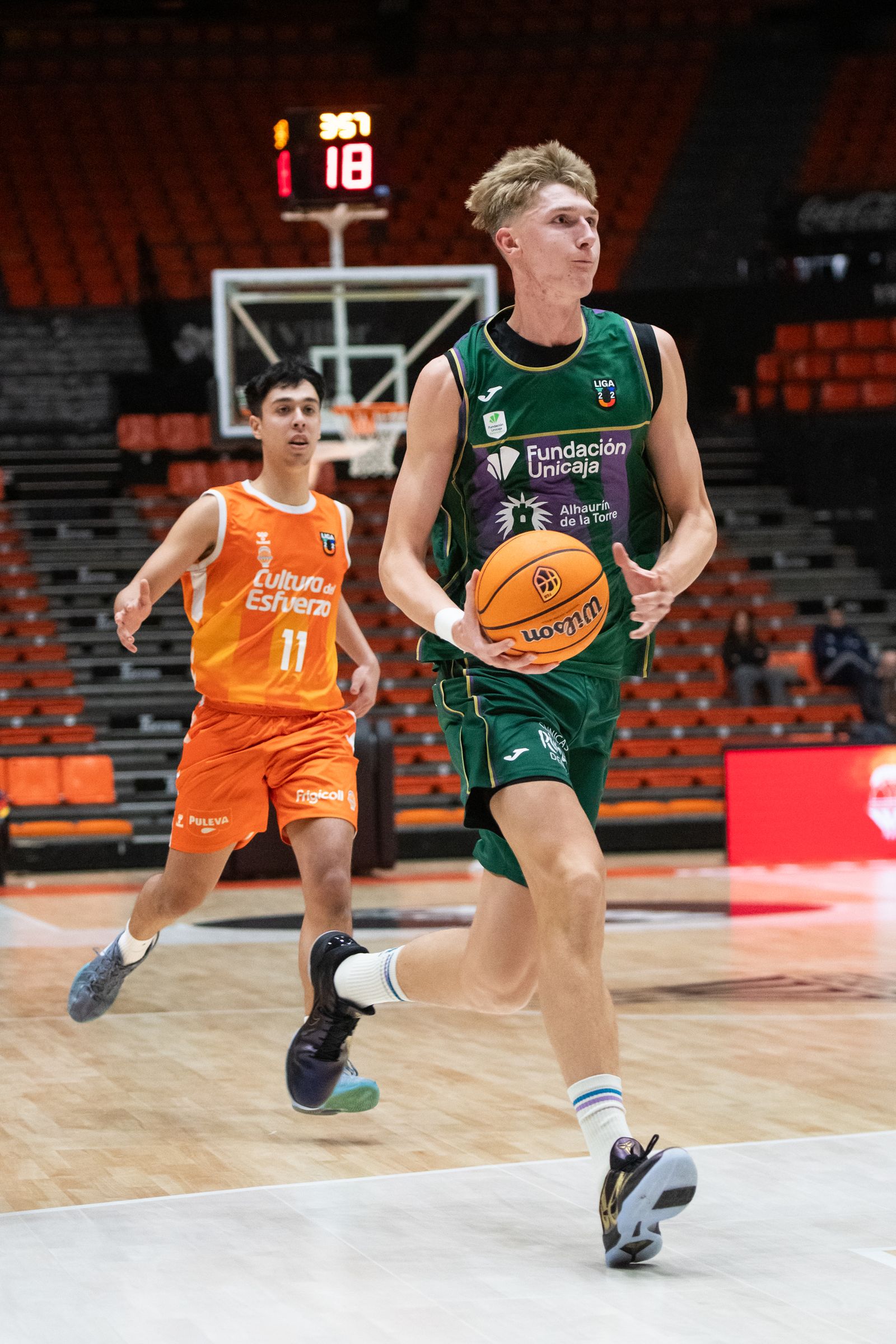 Valencia-Unicaja Alhaurín de la Torre U22, en fotos